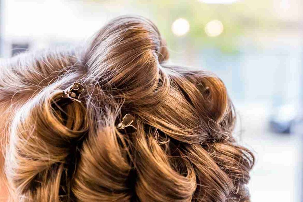 French Pins: A Must-Have for Elegant Bridal Hairstyles